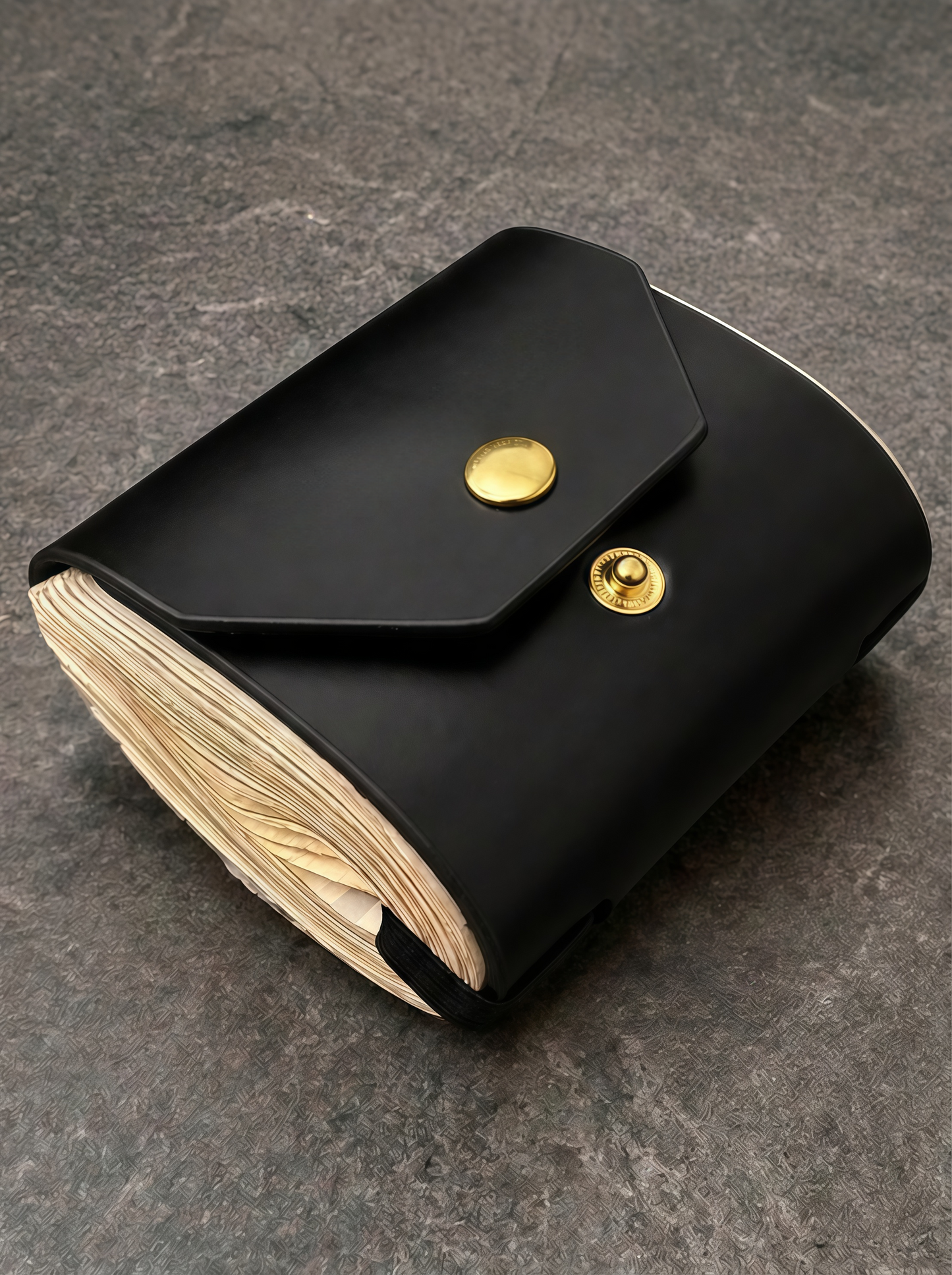 40% OFF – Handmade Genuine Leather Cash Wallet