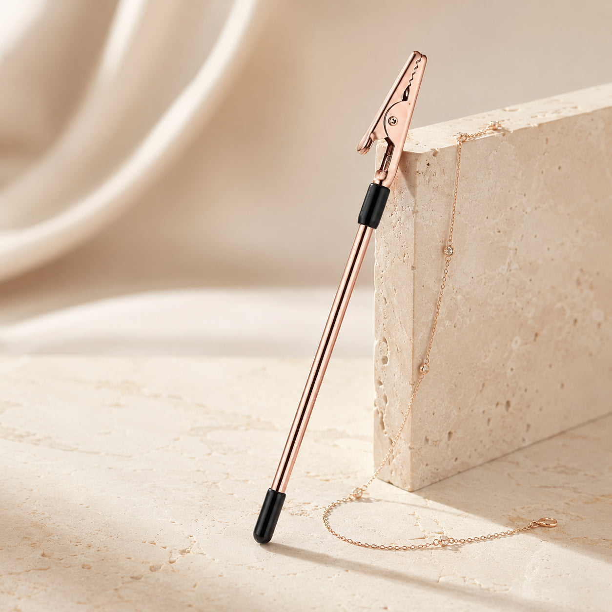 Finally Put On Your Bracelets By Yourself — In Seconds. ✨