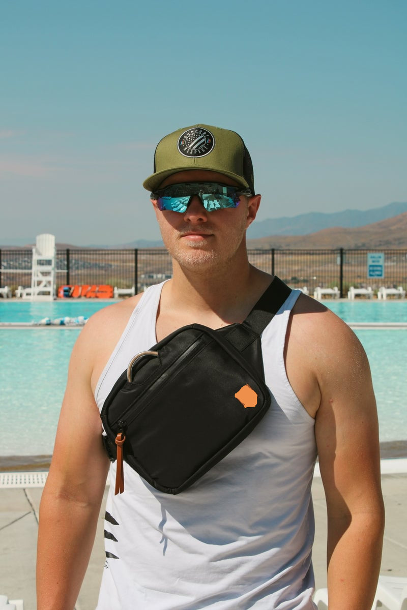 ⚡Gunslinger-Magnetic quick-release gun bag