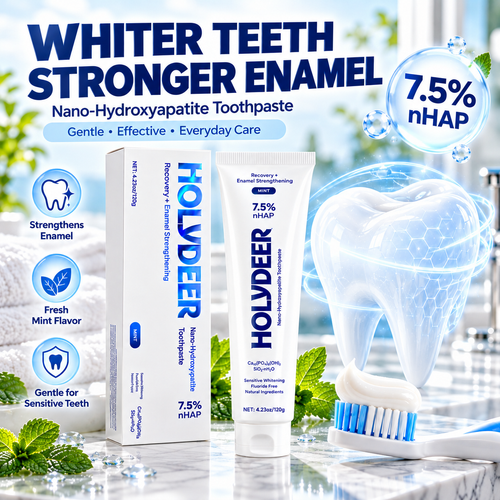 HOLYDEER 7.5% nHAP Fluoride-Free Toothpaste gently cleans teeth and leaves your mouth feeling refreshed with a minty scent.