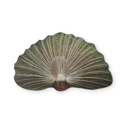 A PEACOCK YOU CAN CLEAN YOUR GLASSES WITH