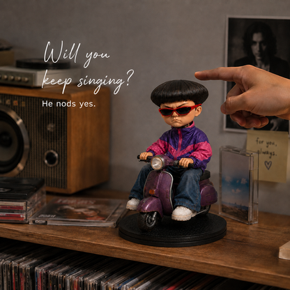 Retro Music Tribute Nodding Doll – Scooter Bobblehead Collectible 🛴