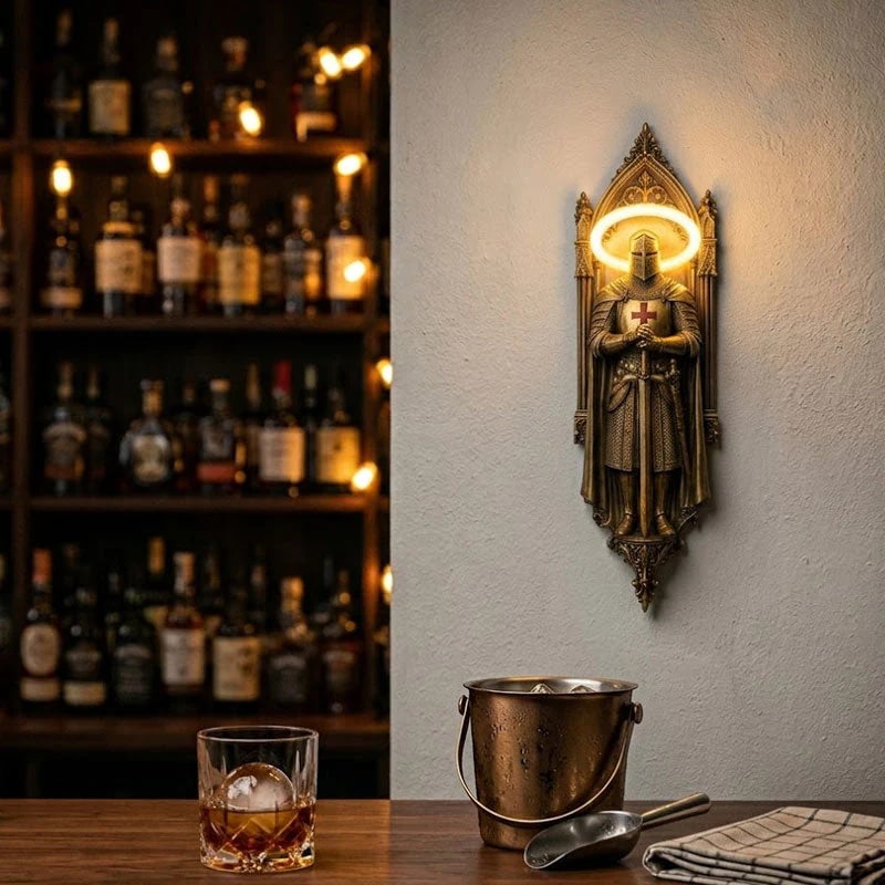 🛡️ Medieval Castle Knight Wall Sconce, Warm Glow Atmospheric Wall Lamp(6*4.5*20cm)⚔️✨