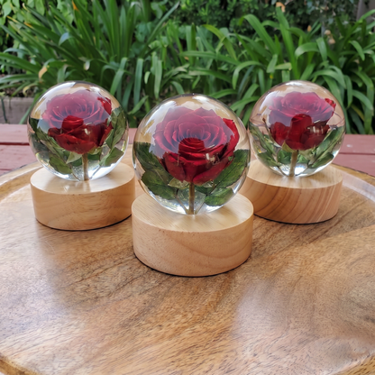 Eternal Flower Resin Lamp 🌸 Handcrafted Floral Night Light, Unique Home Decor & Meaningful Gift