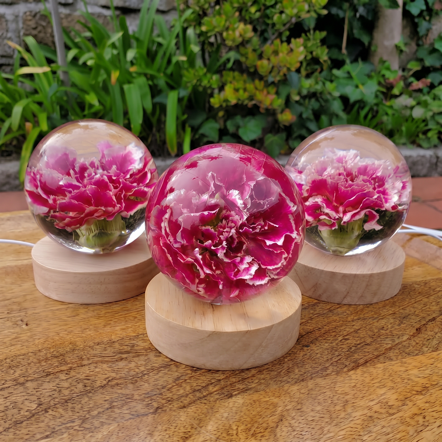 Eternal Flower Resin Lamp 🌸 Handcrafted Floral Night Light, Unique Home Decor & Meaningful Gift