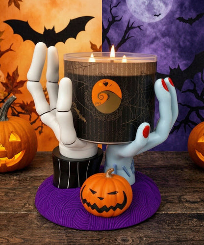 🔥 Limited-Time 50% OFF✨Skull Hand Candlesticks for the 2026 Christmas Season
